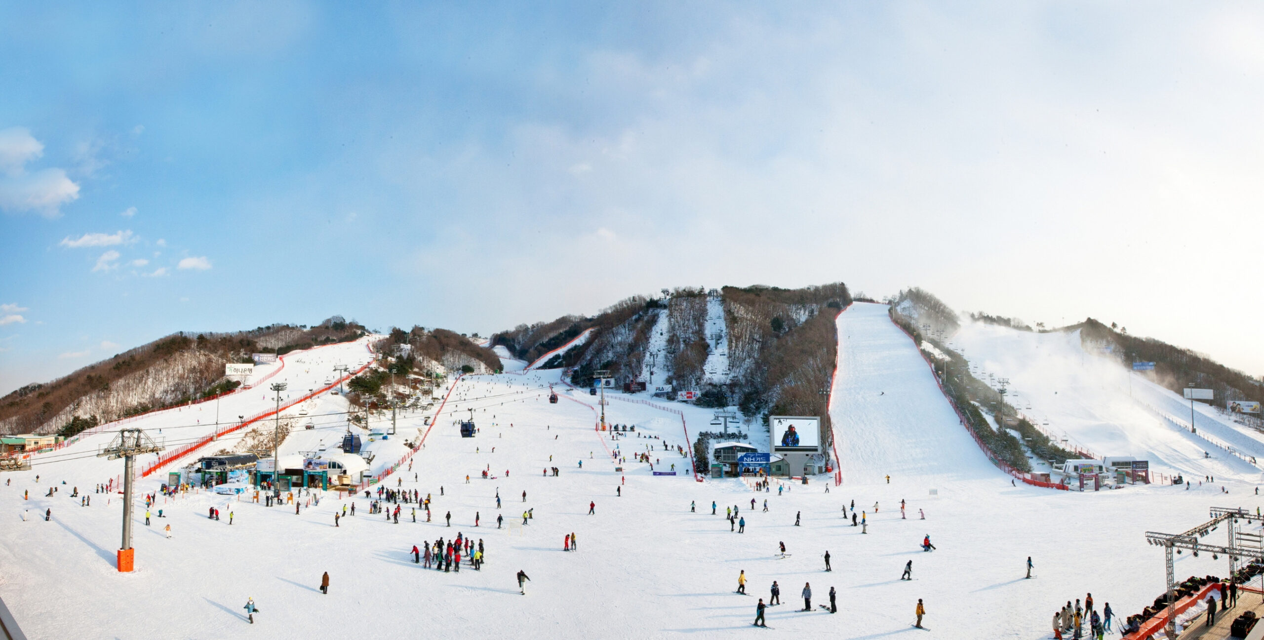 洪川 Vivaldi Park 雪場全景