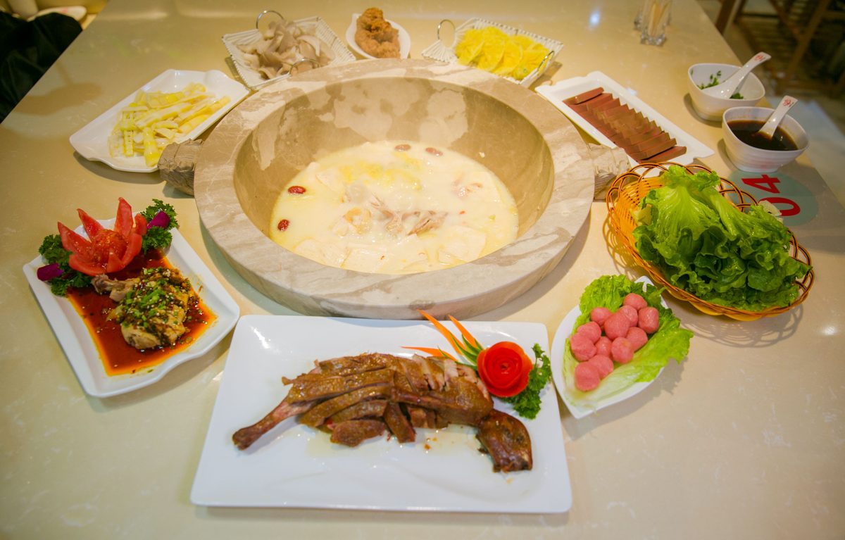 石鍋魚菜色示意